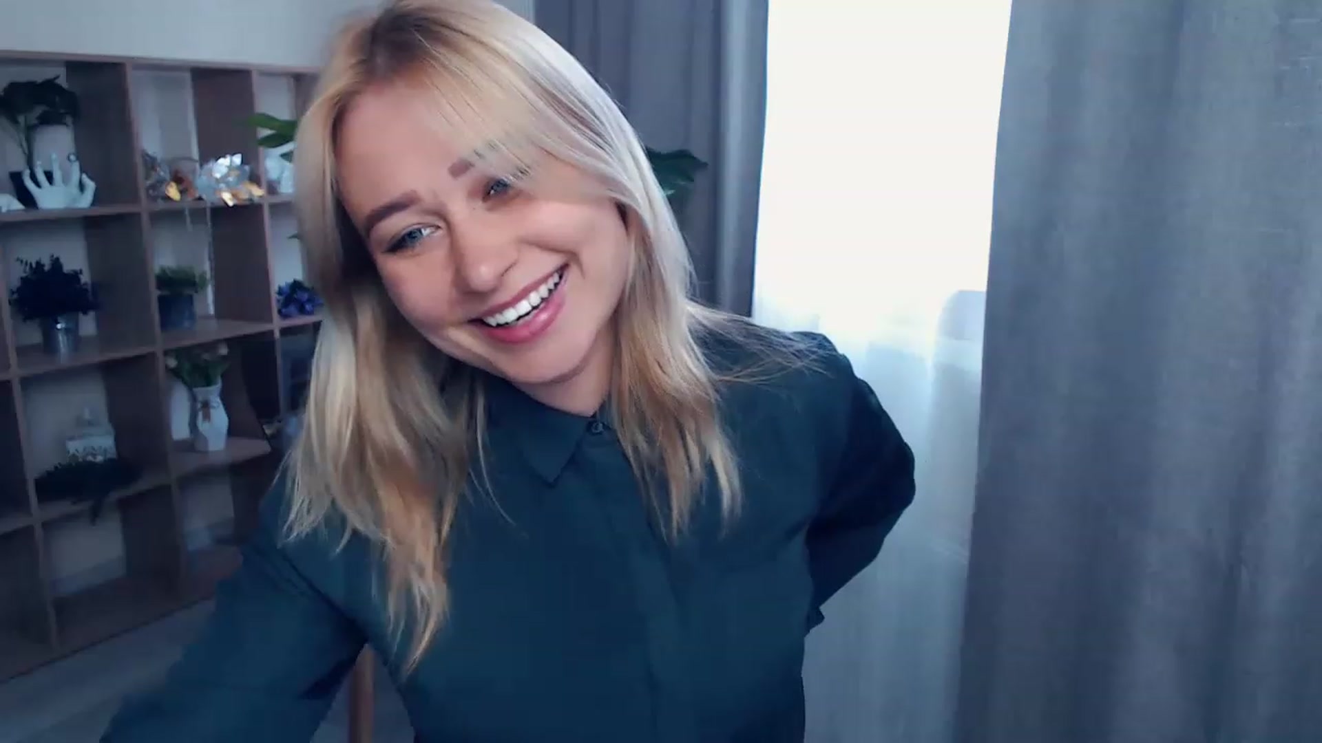 Gallery image thumbnail from Kukla_kolduna's myfreecams stream on, 06/12/2023, 14:30 image 6 of 20