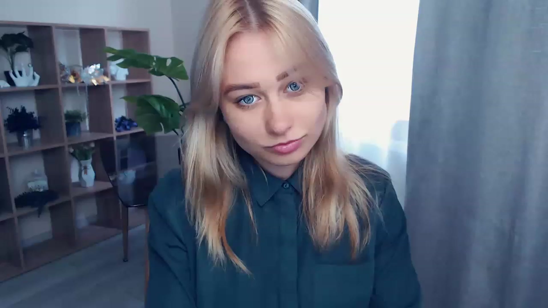 Gallery image thumbnail from Kukla_kolduna's myfreecams stream on, 06/12/2023, 14:30 image 7 of 20