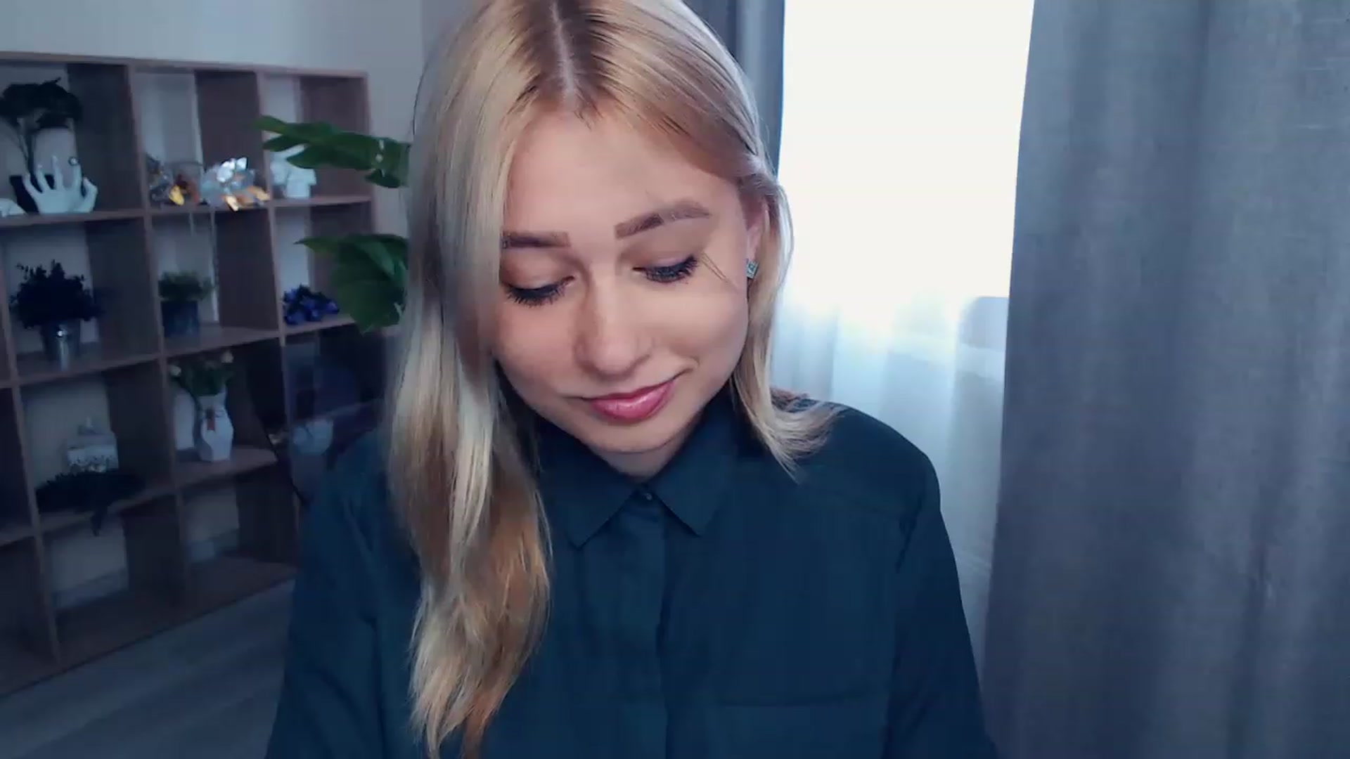 Gallery image thumbnail from Kukla_kolduna's myfreecams stream on, 06/12/2023, 14:30 image 2 of 20