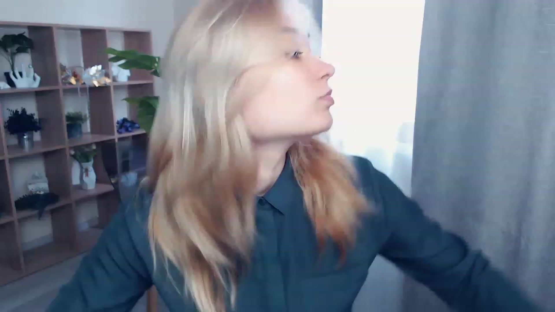 Gallery image thumbnail from Kukla_kolduna's myfreecams stream on, 06/12/2023, 14:30 image 10 of 20