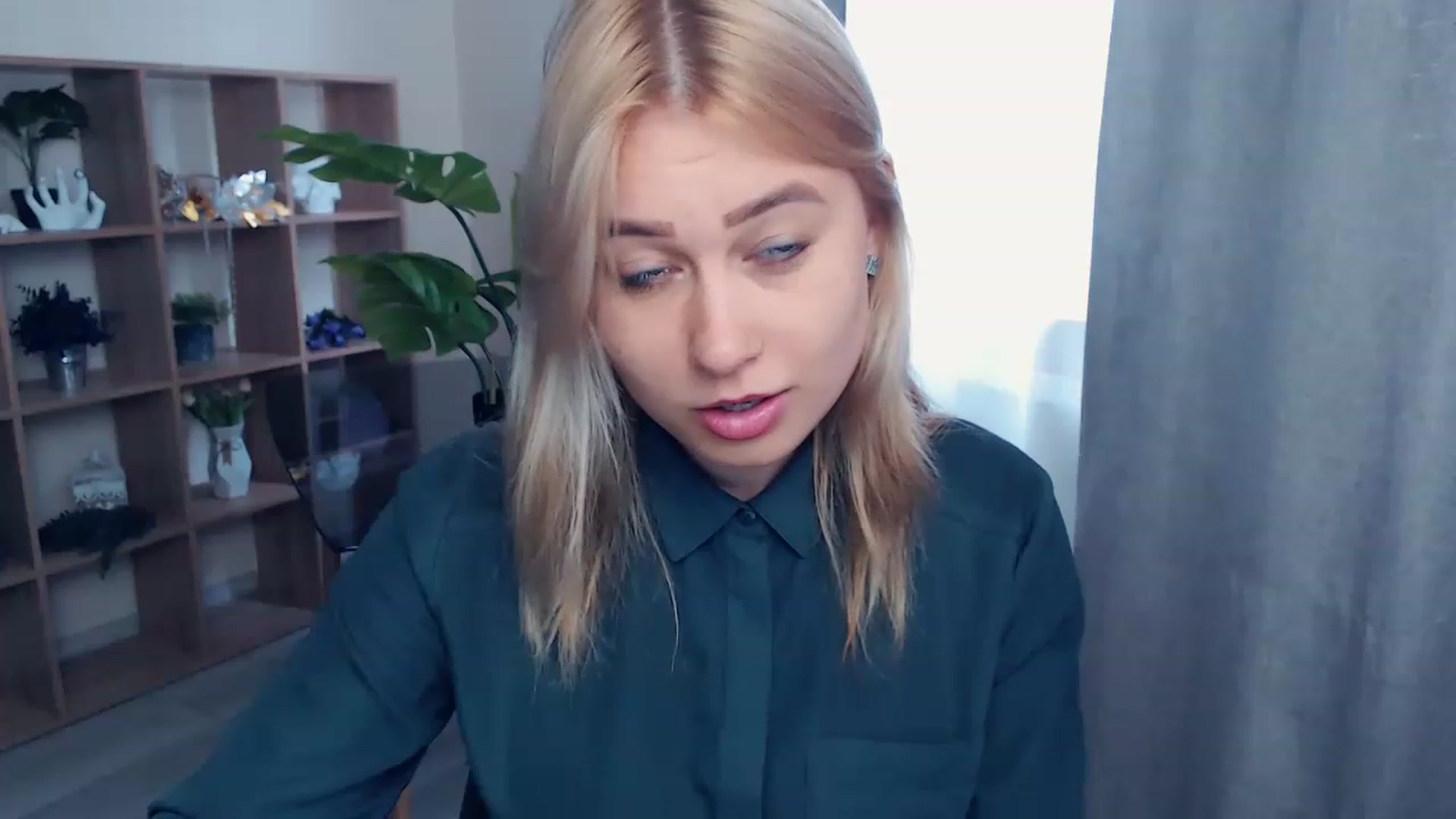 Gallery image thumbnail from Kukla_kolduna's myfreecams stream on, 06/12/2023, 14:30 image 5 of 20