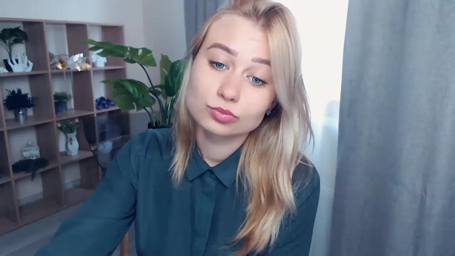 Gallery image thumbnail from Kukla_kolduna's myfreecams stream on, 06/12/2023, 14:30 image 4 of 20