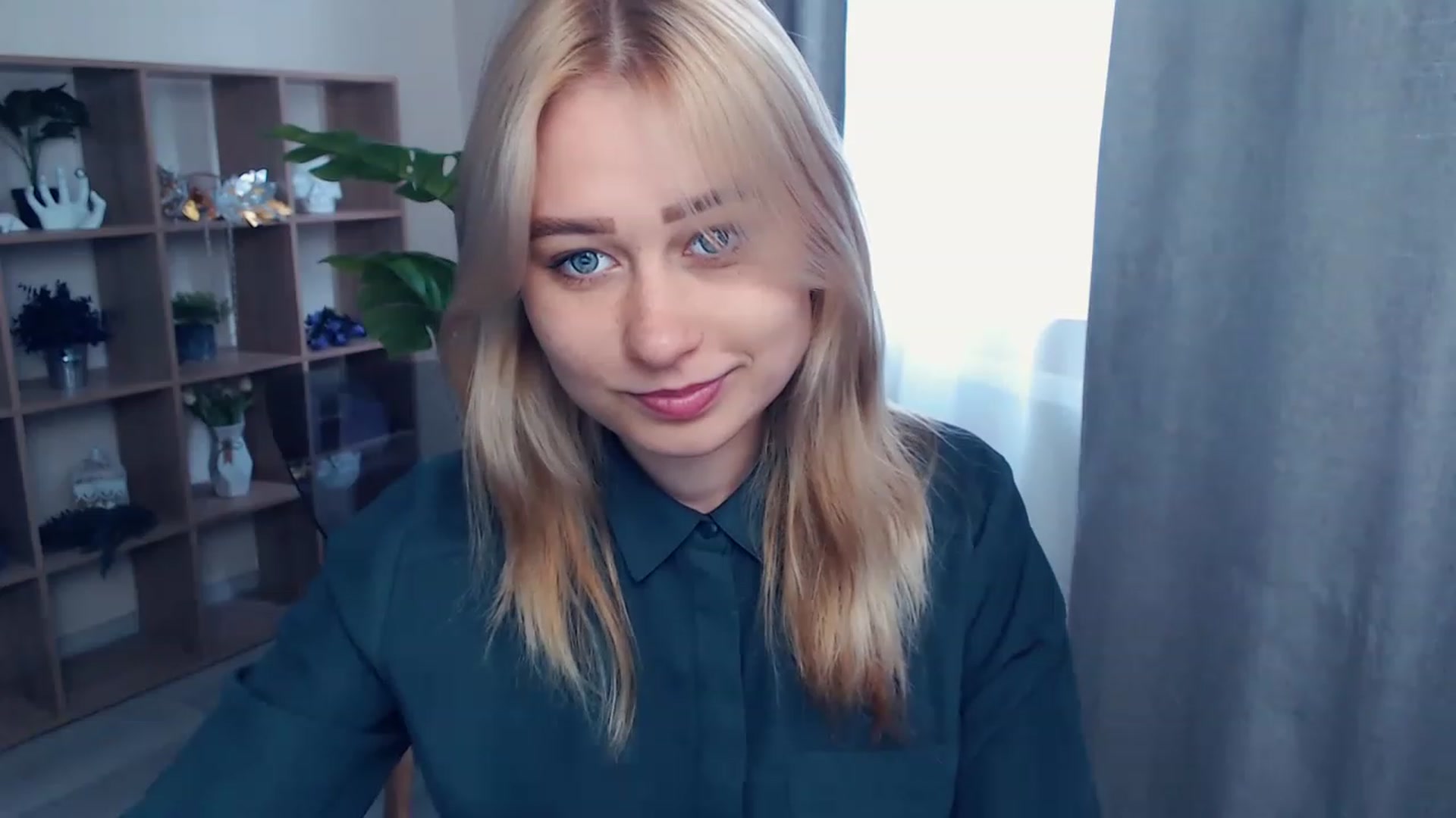 Gallery image thumbnail from Kukla_kolduna's myfreecams stream on, 06/12/2023, 14:30 image 8 of 20