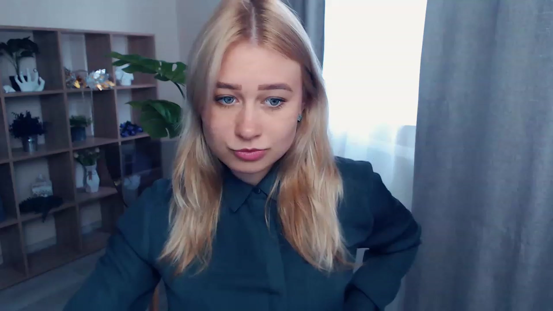 Gallery image thumbnail from Kukla_kolduna's myfreecams stream on, 06/12/2023, 14:30 image 17 of 20