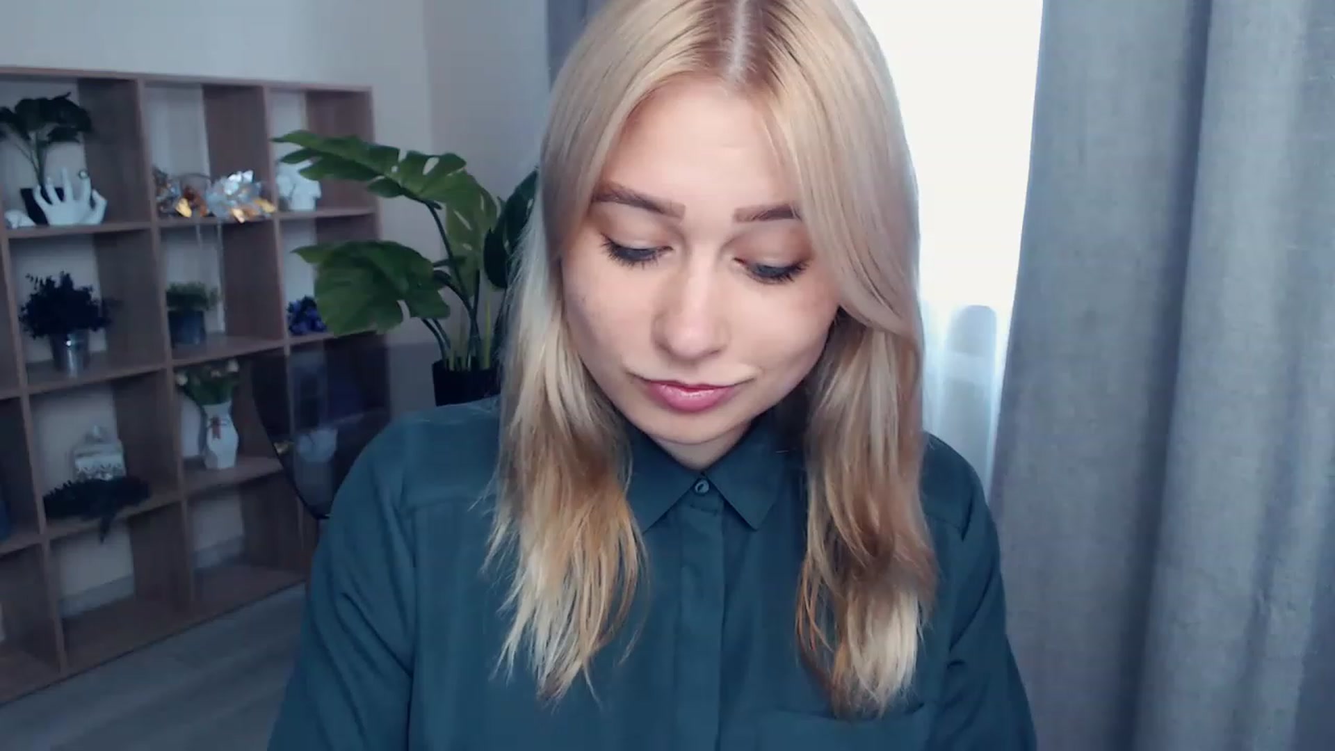 Gallery image thumbnail from Kukla_kolduna's myfreecams stream on, 06/12/2023, 15:21 image 1 of 20
