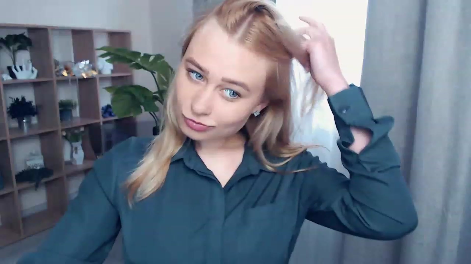 Gallery image thumbnail from Kukla_kolduna's myfreecams stream on, 06/12/2023, 15:21 image 9 of 20