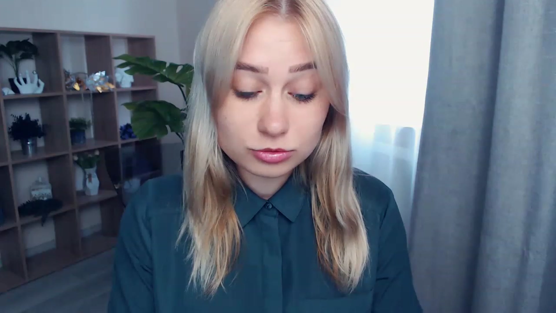 Gallery image thumbnail from Kukla_kolduna's myfreecams stream on, 06/12/2023, 15:21 image 2 of 20