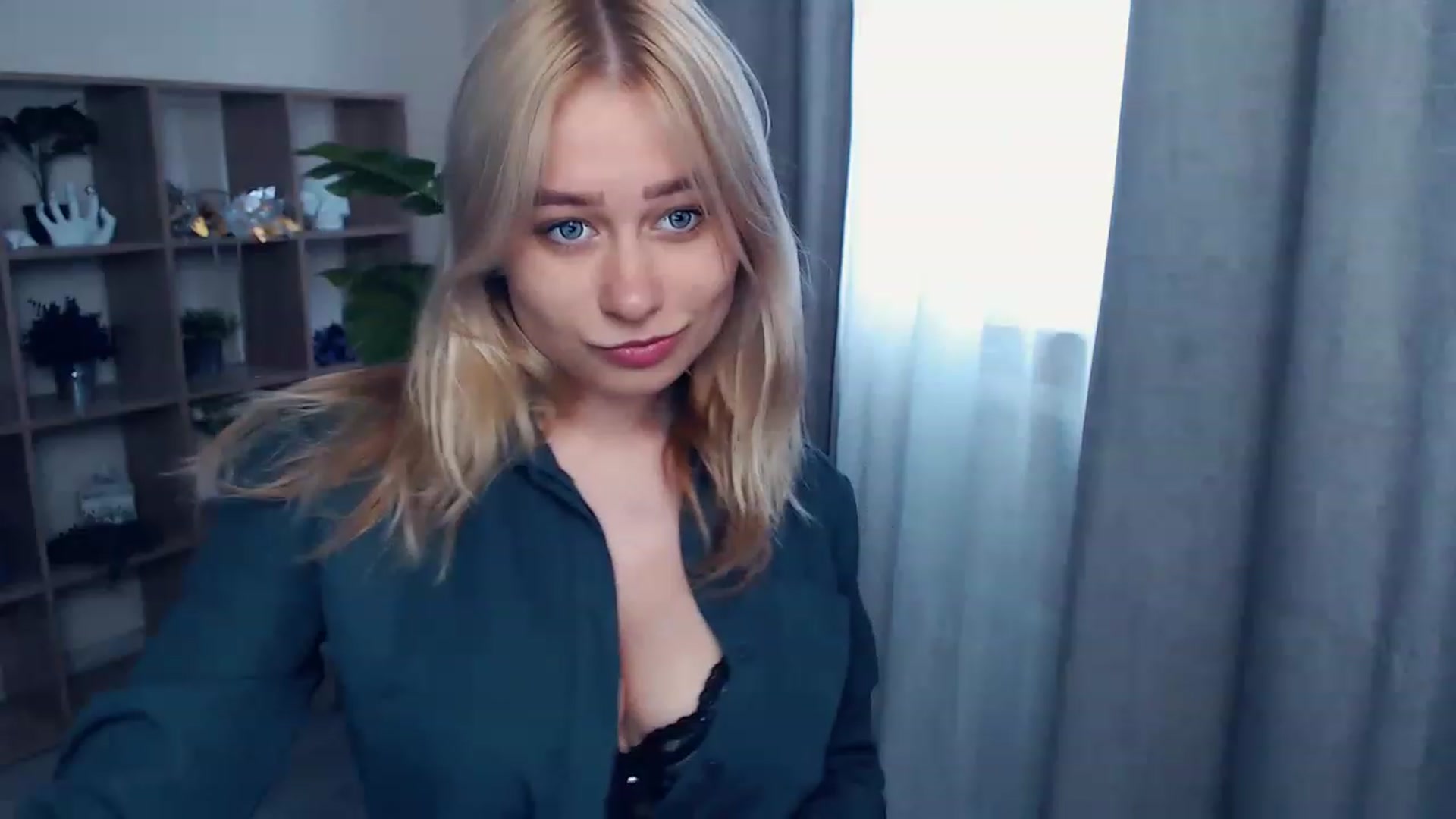 Gallery image thumbnail from Kukla_kolduna's myfreecams stream on, 06/12/2023, 15:21 image 18 of 20