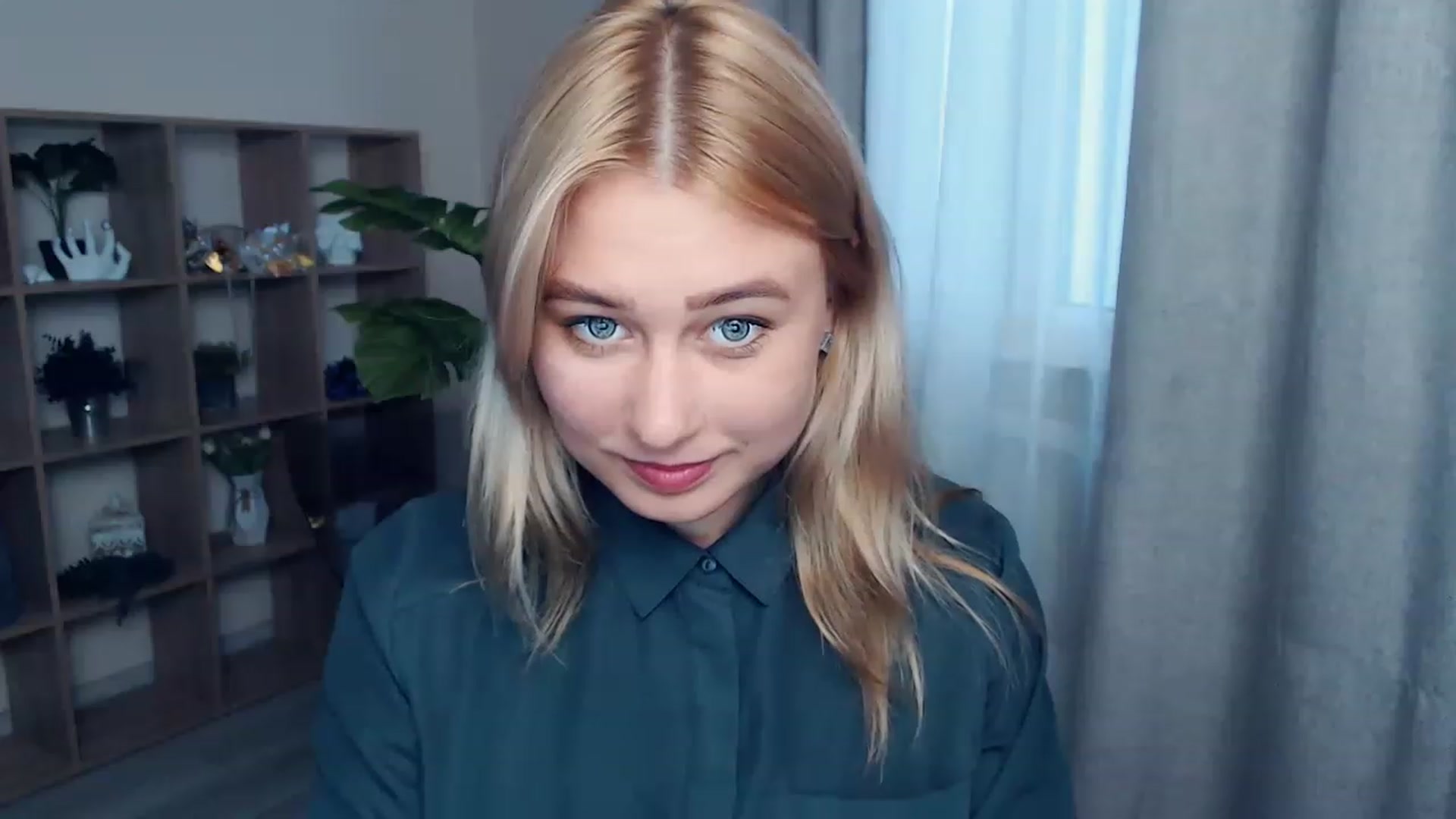 Gallery image thumbnail from Kukla_kolduna's myfreecams stream on, 06/12/2023, 17:15 image 7 of 20
