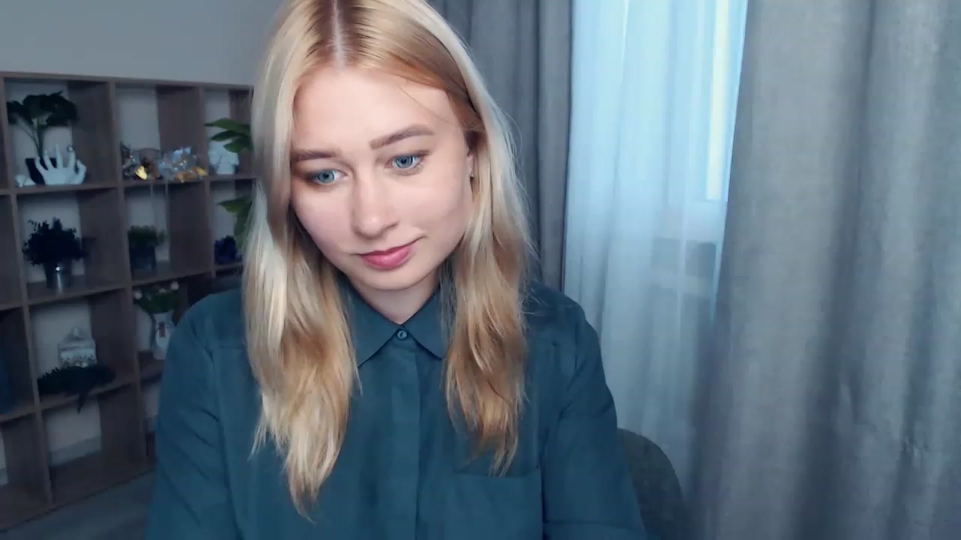 Gallery image thumbnail from Kukla_kolduna's myfreecams stream on, 06/12/2023, 17:15 image 11 of 20