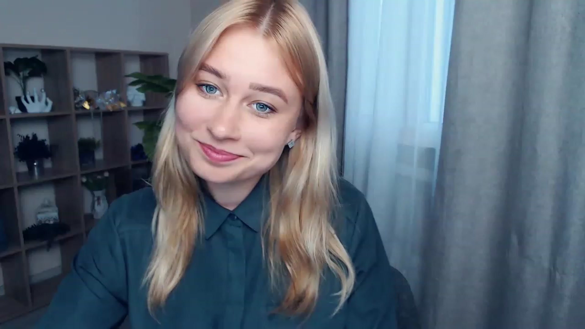 Gallery image thumbnail from Kukla_kolduna's myfreecams stream on, 06/12/2023, 17:15 image 9 of 20