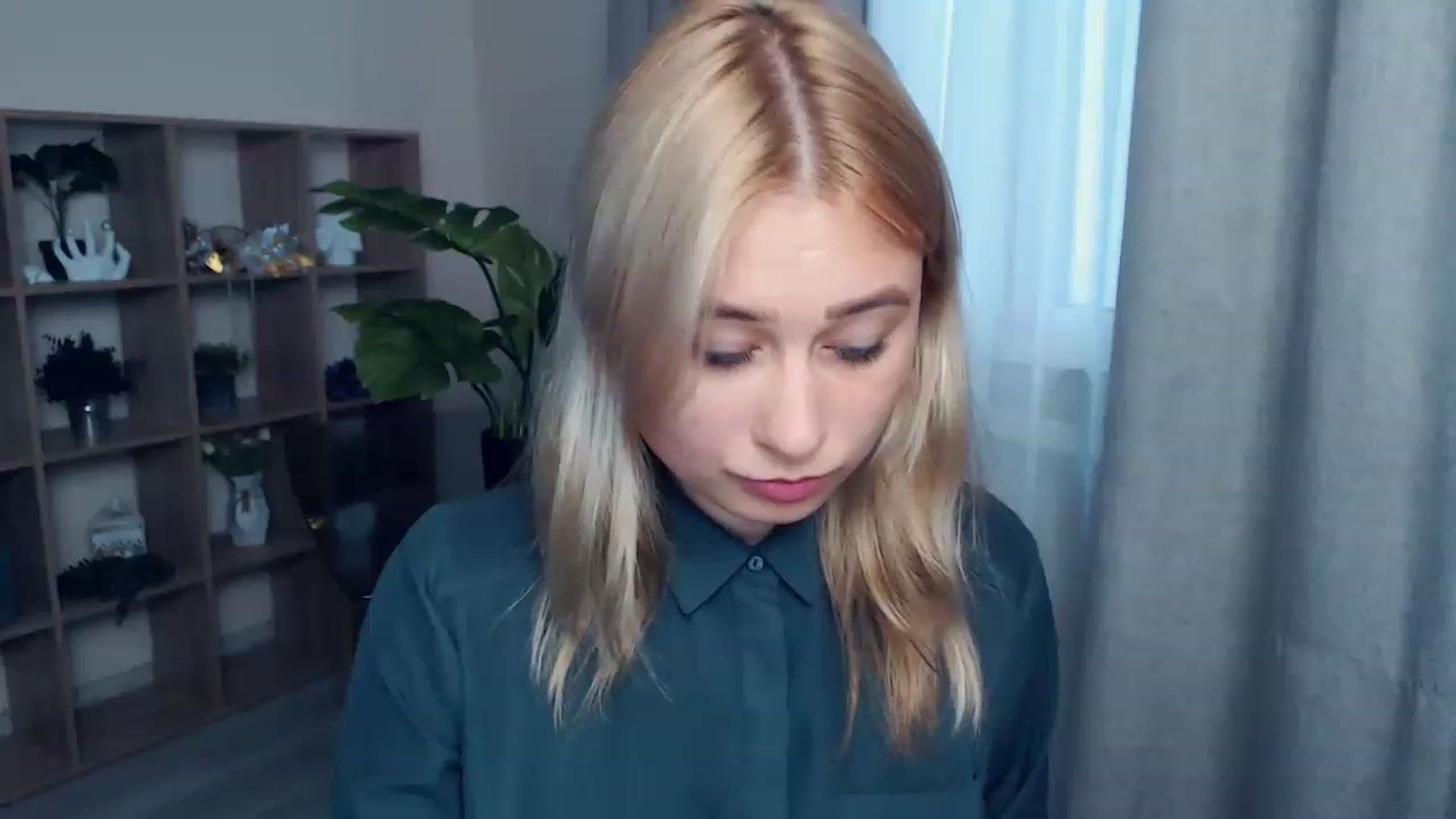 Gallery image thumbnail from Kukla_kolduna's myfreecams stream on, 06/12/2023, 17:15 image 8 of 20