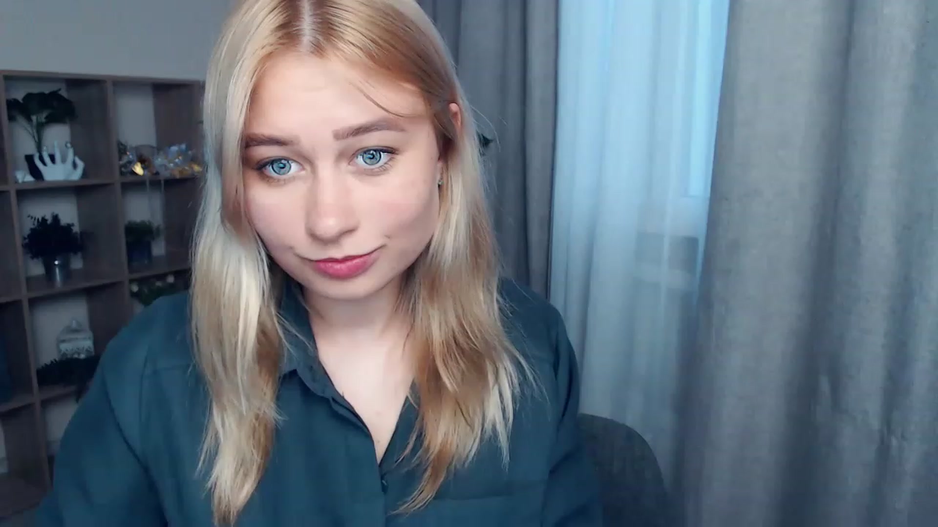 Gallery image thumbnail from Kukla_kolduna's myfreecams stream on, 06/12/2023, 17:15 image 16 of 20