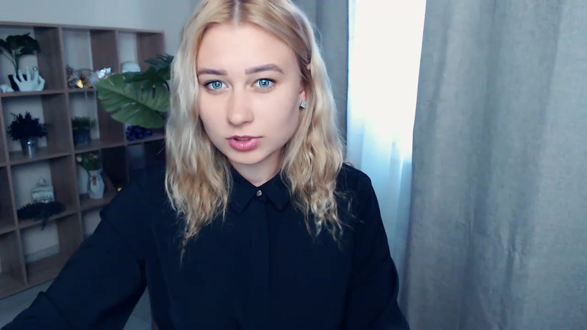 Gallery image thumbnail from Kukla_kolduna's myfreecams stream on, 06/15/2023, 17:07 image 16 of 20