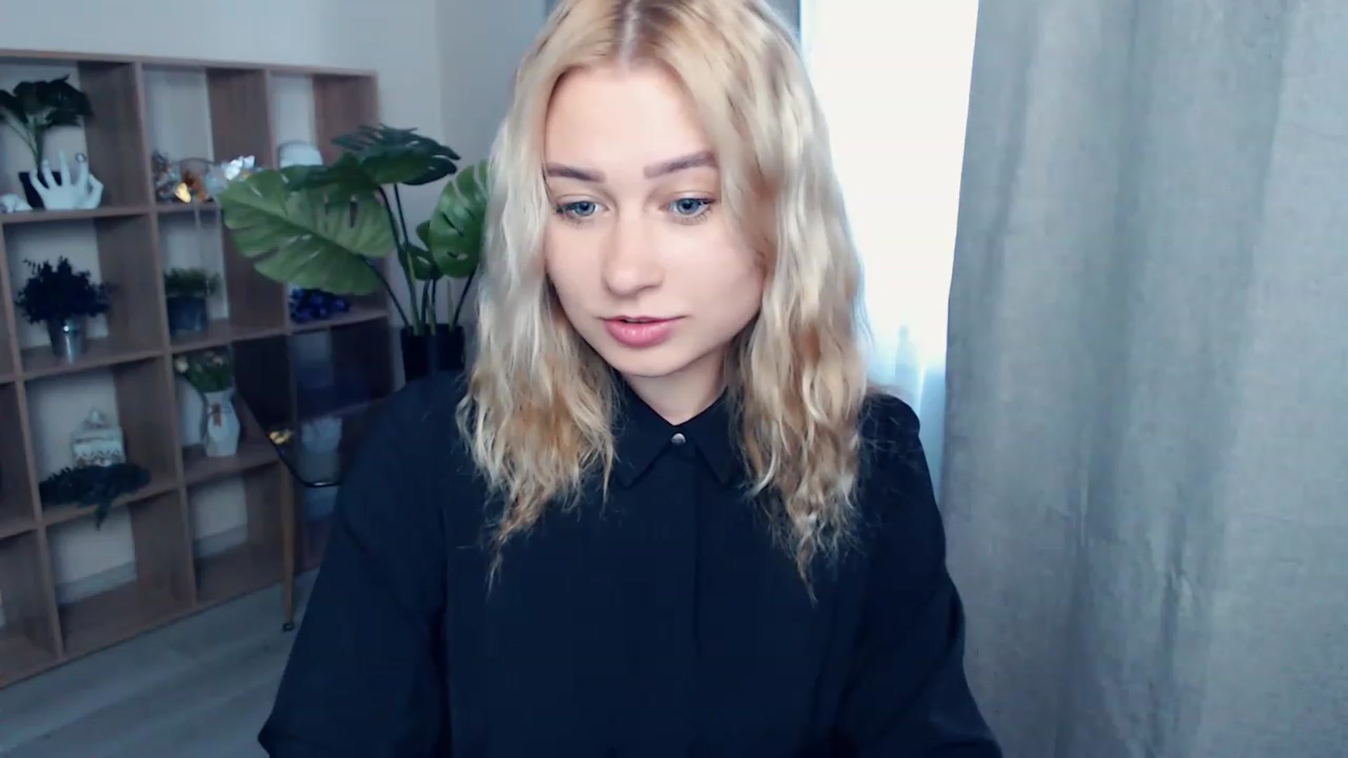 Gallery image thumbnail from Kukla_kolduna's myfreecams stream on, 06/15/2023, 17:07 image 18 of 20