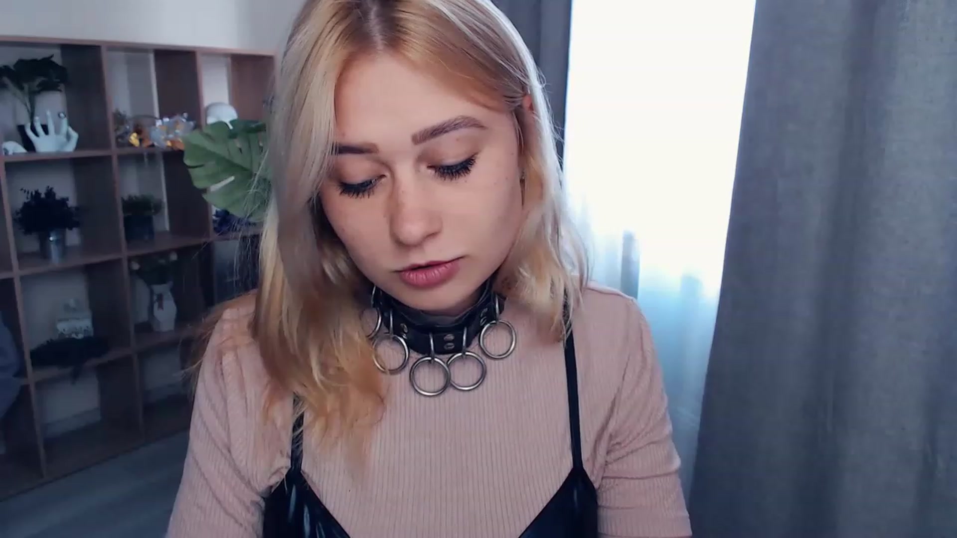 Gallery image thumbnail from Kukla_kolduna's myfreecams stream on, 06/17/2023, 15:19 image 7 of 20