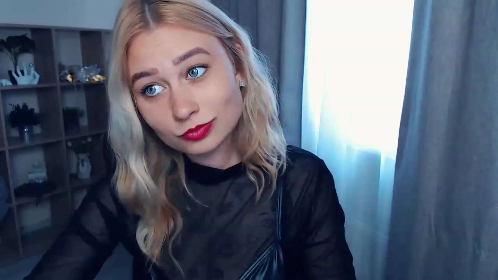 Gallery image thumbnail from Kukla_kolduna's myfreecams stream on, 06/18/2023, 16:26 image 2 of 20