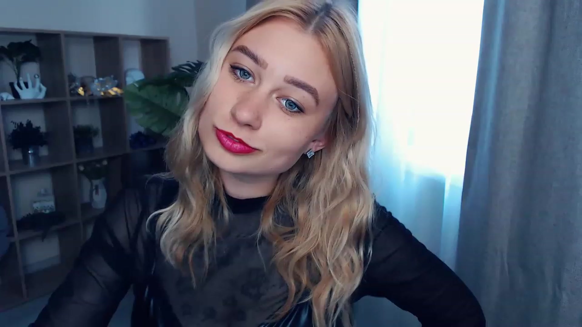 Gallery image thumbnail from Kukla_kolduna's myfreecams stream on, 06/18/2023, 16:26 image 11 of 20