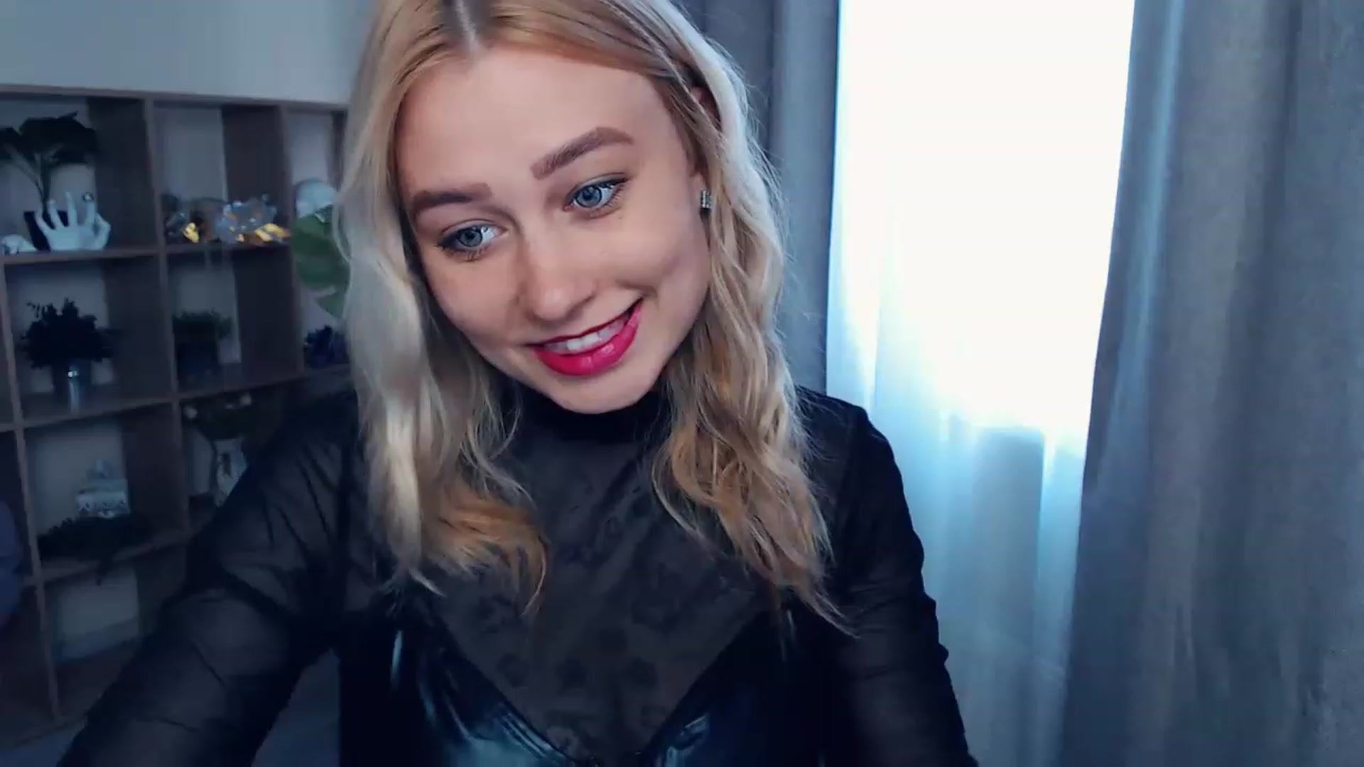 Gallery image thumbnail from Kukla_kolduna's myfreecams stream on, 06/18/2023, 16:26 image 13 of 20