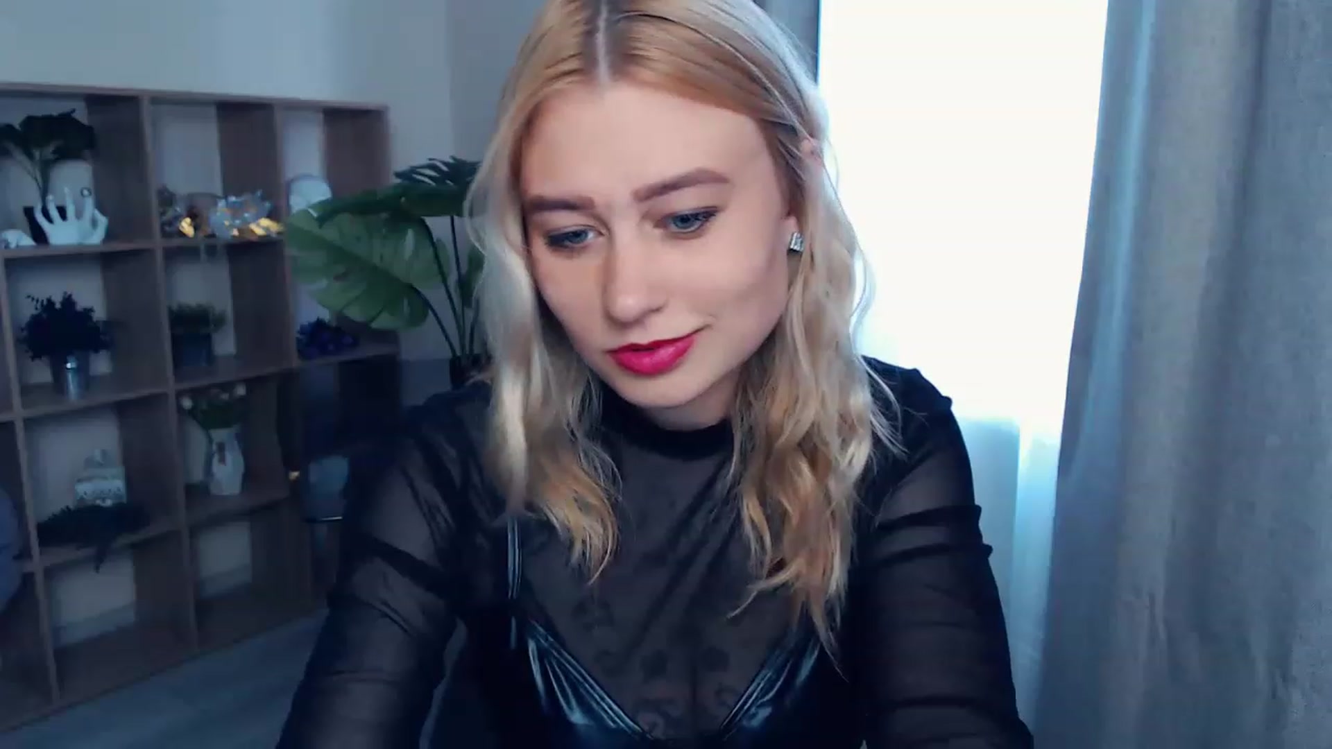 Gallery image thumbnail from Kukla_kolduna's myfreecams stream on, 06/18/2023, 16:26 image 12 of 20