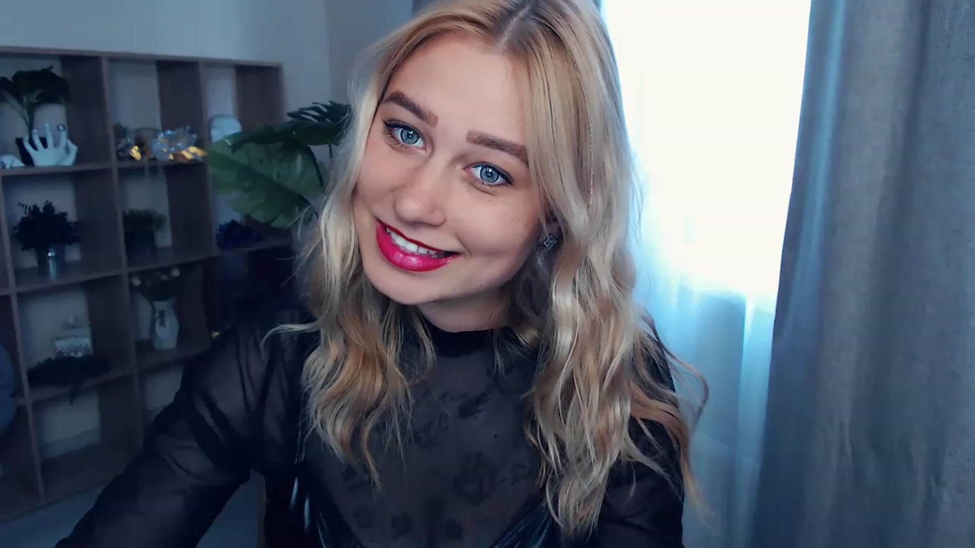 Gallery image thumbnail from Kukla_kolduna's myfreecams stream on, 06/18/2023, 16:26 image 8 of 20
