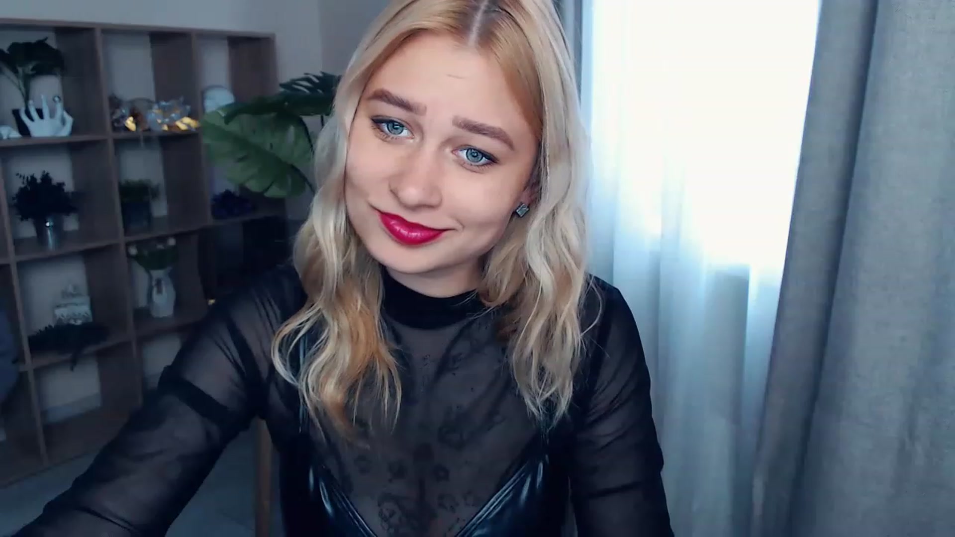 Gallery image thumbnail from Kukla_kolduna's myfreecams stream on, 06/18/2023, 17:31 image 3 of 20