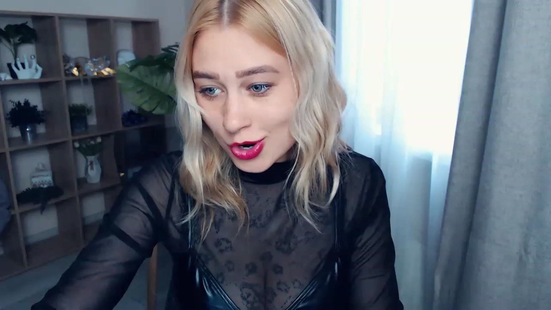 Gallery image thumbnail from Kukla_kolduna's myfreecams stream on, 06/18/2023, 17:31 image 13 of 20
