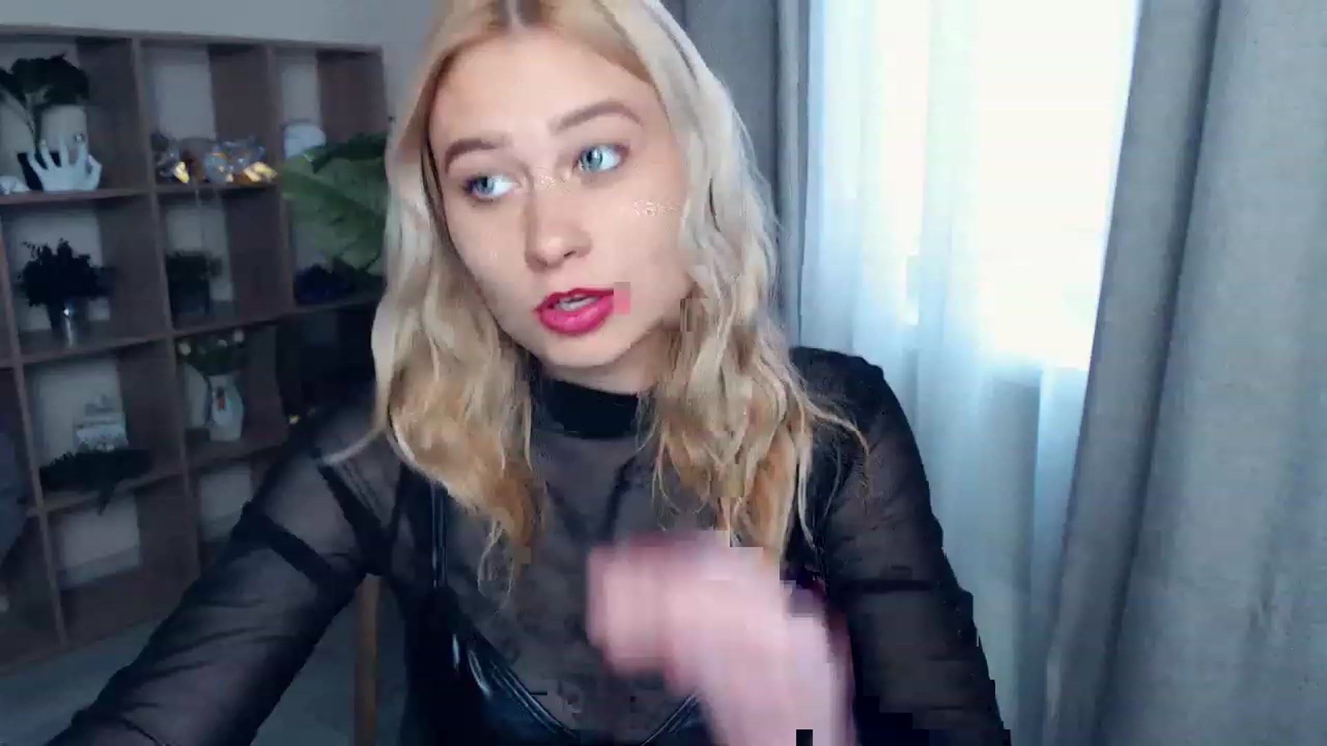 Gallery image thumbnail from Kukla_kolduna's myfreecams stream on, 06/18/2023, 17:31 image 20 of 20