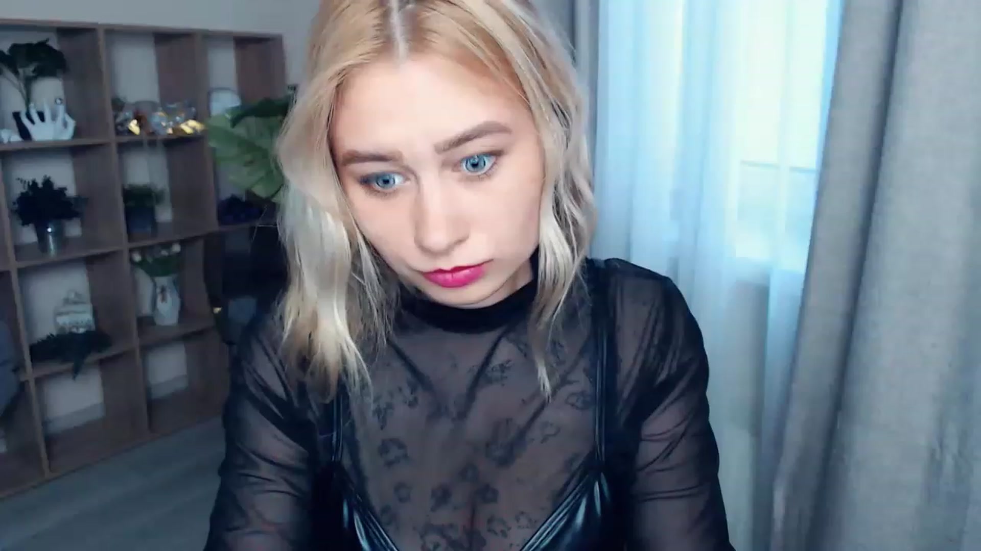 Gallery image thumbnail from Kukla_kolduna's myfreecams stream on, 06/18/2023, 17:53 image 15 of 20
