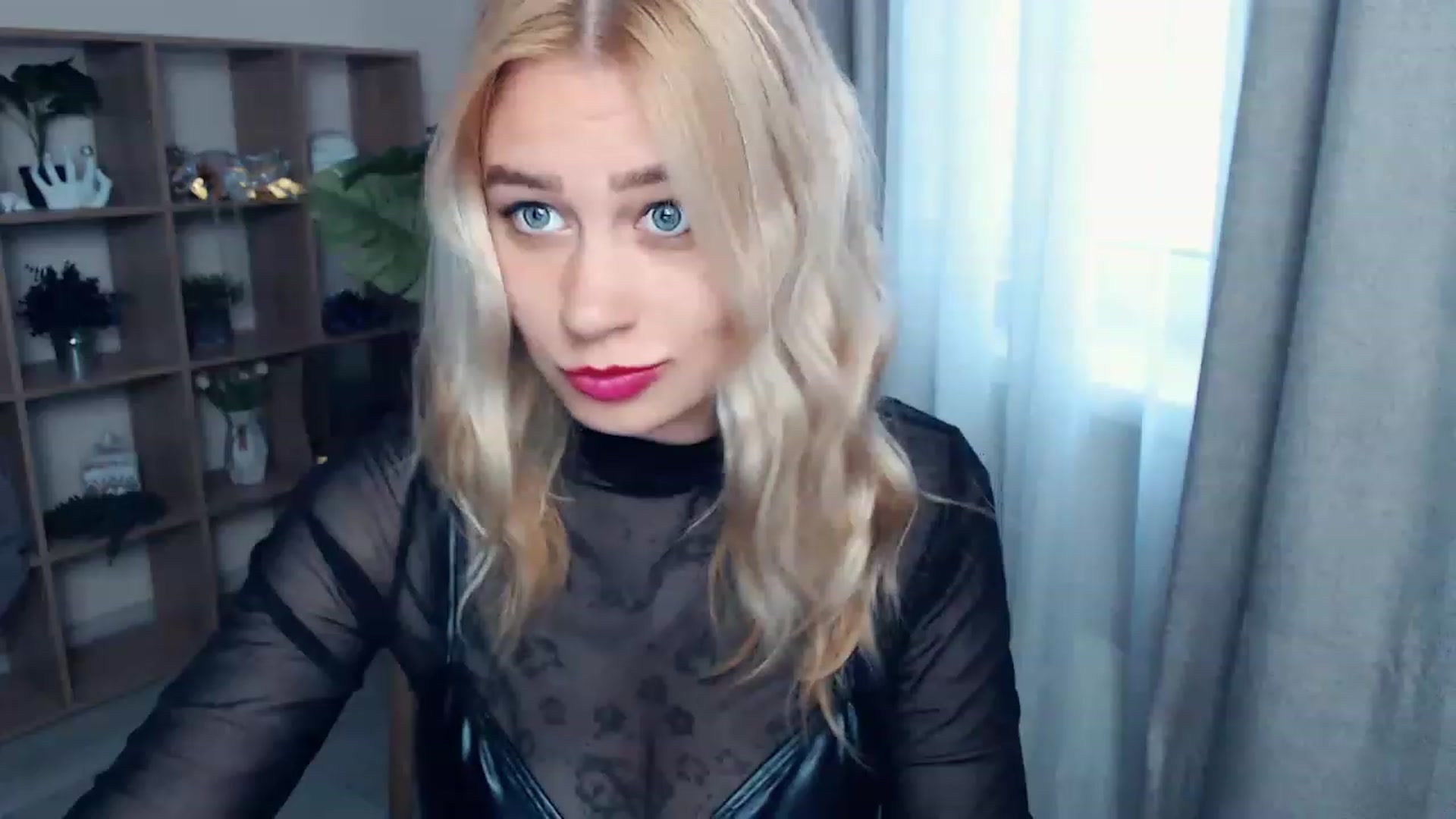 Gallery image thumbnail from Kukla_kolduna's myfreecams stream on, 06/18/2023, 17:53 image 4 of 20