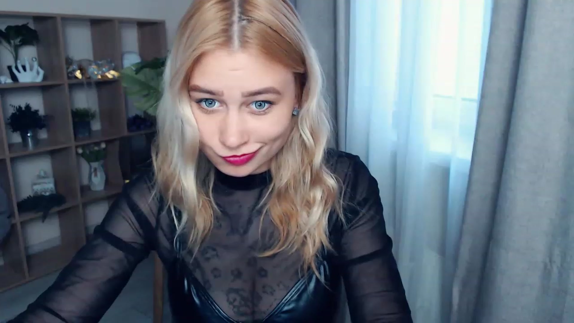 Gallery image thumbnail from Kukla_kolduna's myfreecams stream on, 06/18/2023, 17:53 image 10 of 20