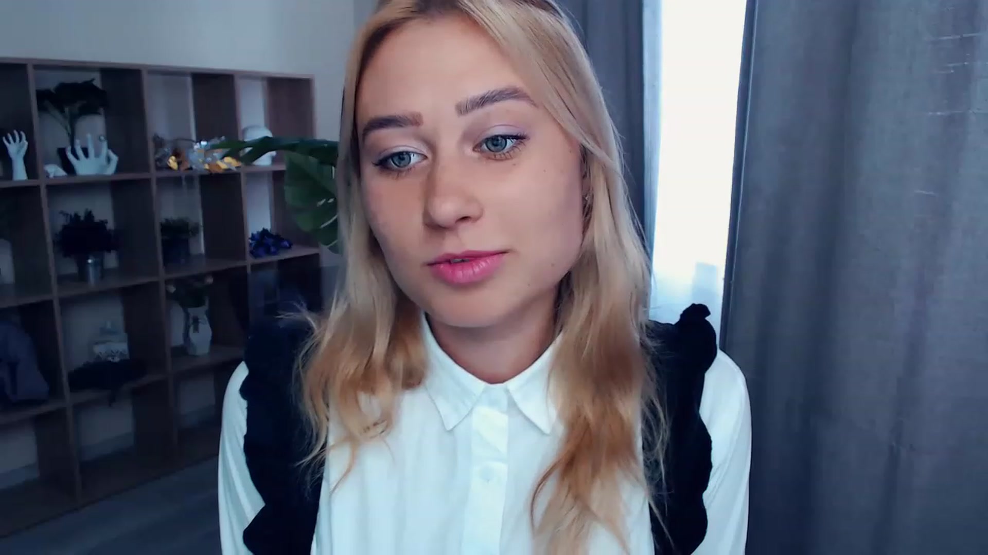 Gallery image thumbnail from Kukla_kolduna's myfreecams stream on, 06/26/2023, 11:24 image 4 of 20
