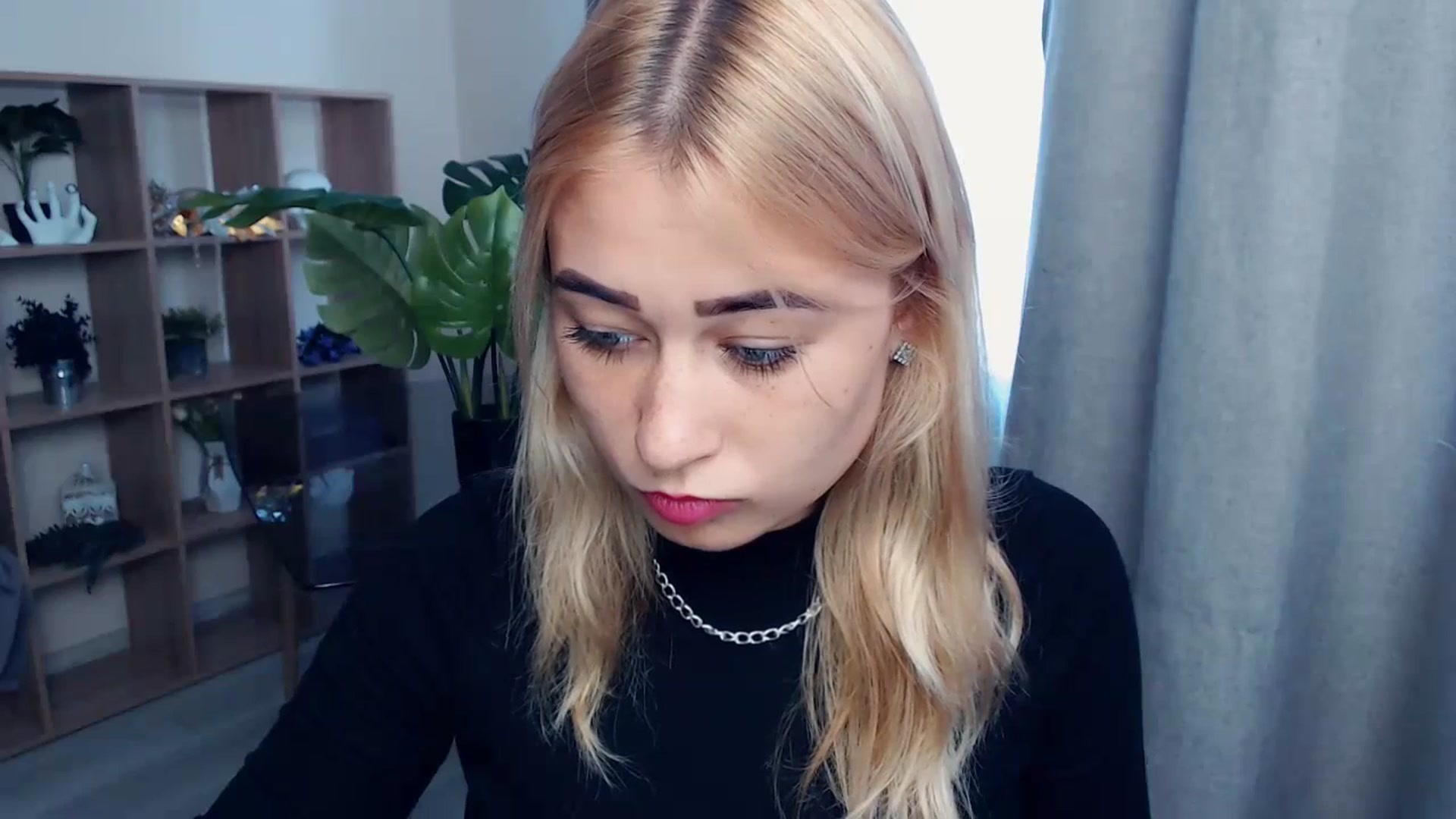 Gallery image thumbnail from Kukla_kolduna's myfreecams stream on, 06/29/2023, 14:24 image 9 of 20