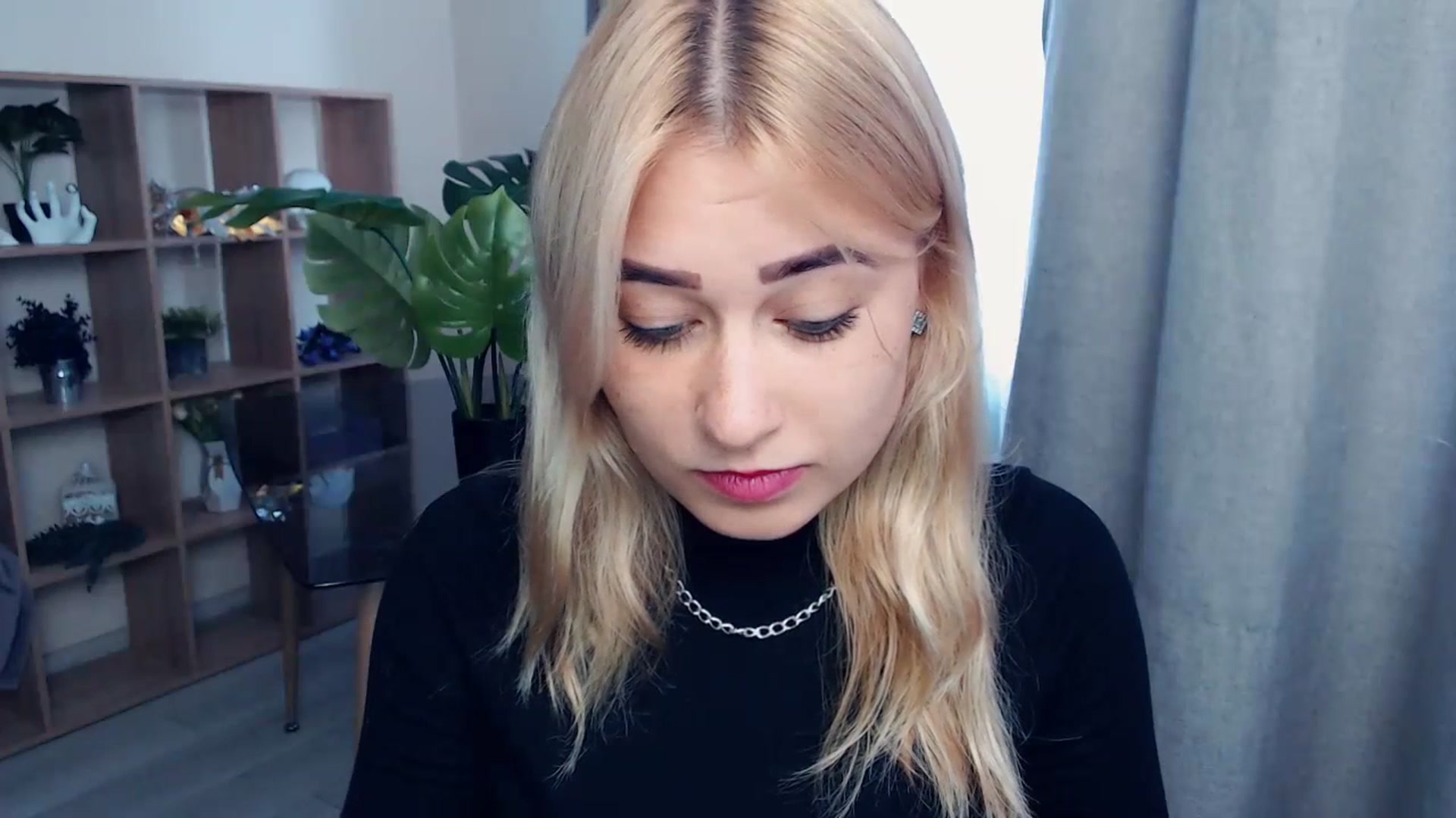 Gallery image thumbnail from Kukla_kolduna's myfreecams stream on, 06/29/2023, 14:24 image 7 of 20