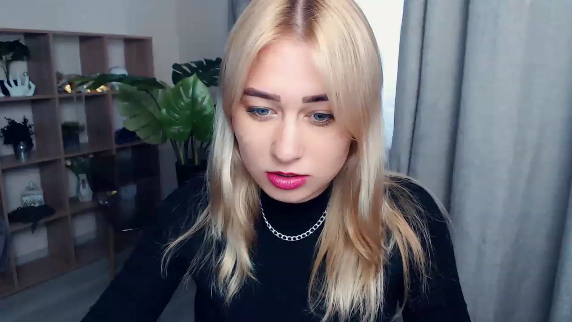 Gallery image thumbnail from Kukla_kolduna's myfreecams stream on, 06/29/2023, 17:01 image 14 of 20