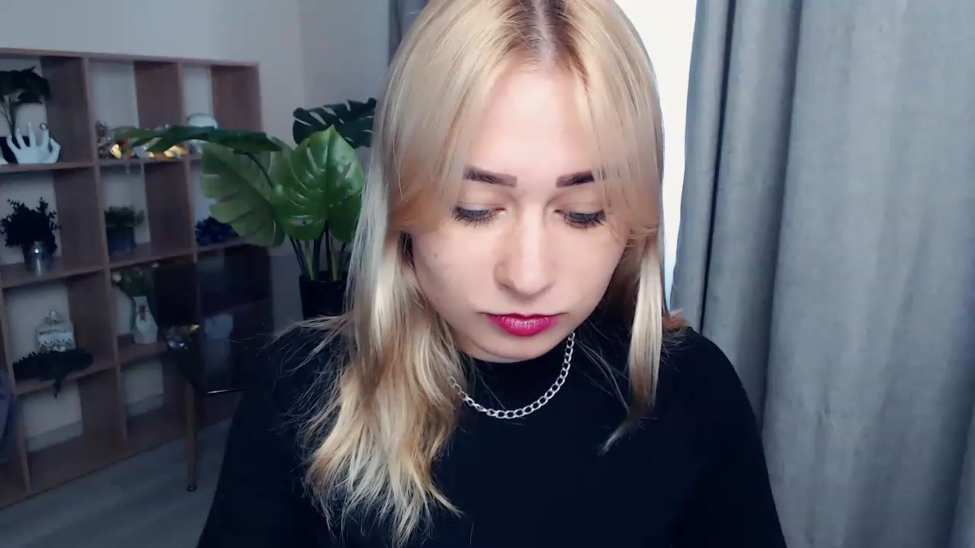 Gallery image thumbnail from Kukla_kolduna's myfreecams stream on, 06/29/2023, 17:01 image 10 of 20