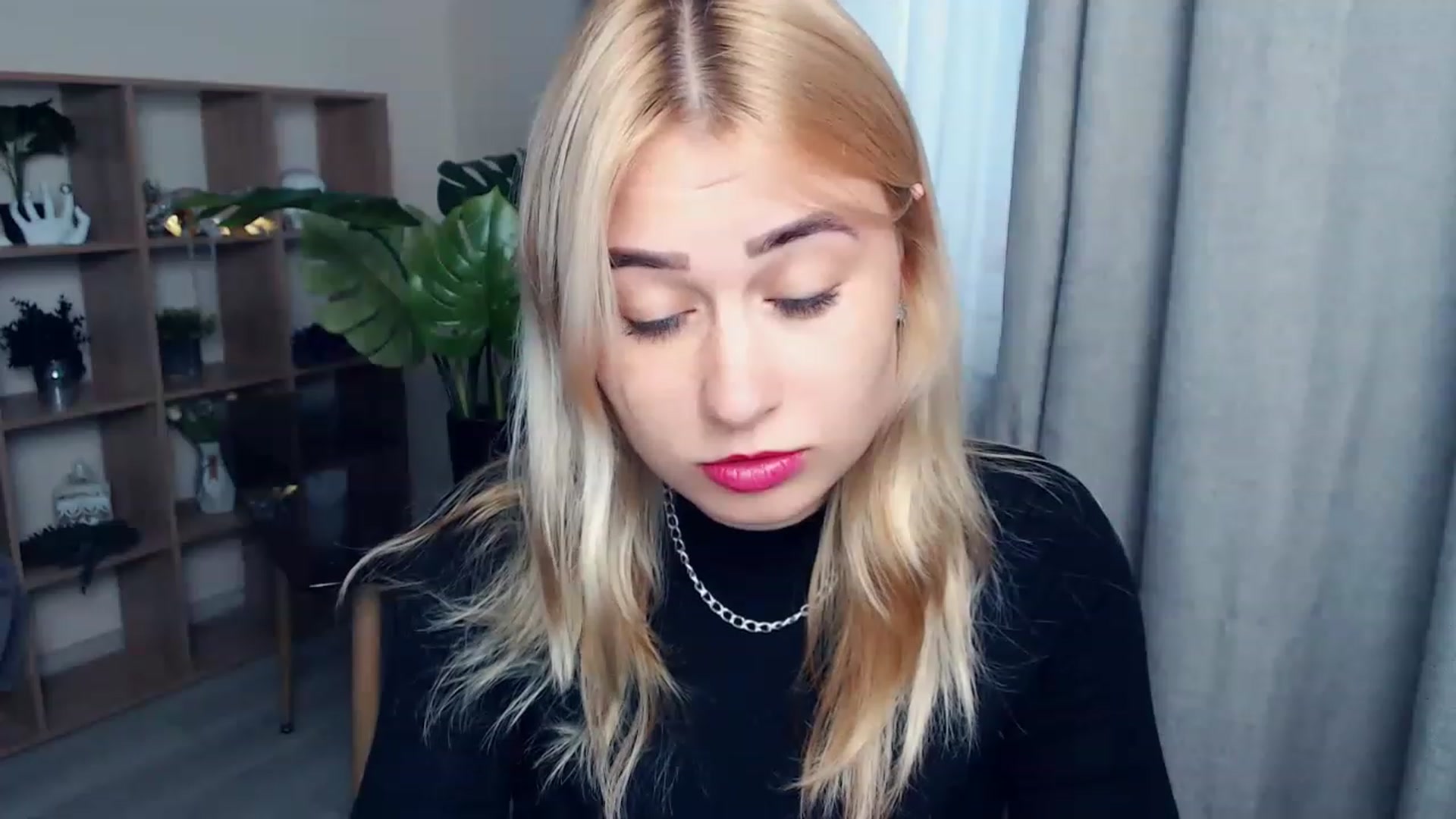Gallery image thumbnail from Kukla_kolduna's myfreecams stream on, 06/29/2023, 17:01 image 19 of 20