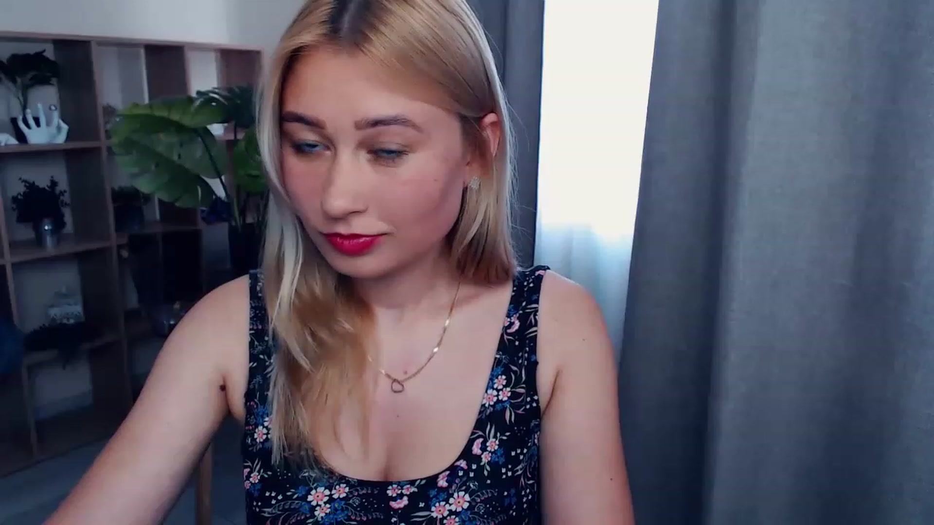 Gallery image thumbnail from Kukla_kolduna's myfreecams stream on, 07/02/2023, 15:12 image 3 of 20