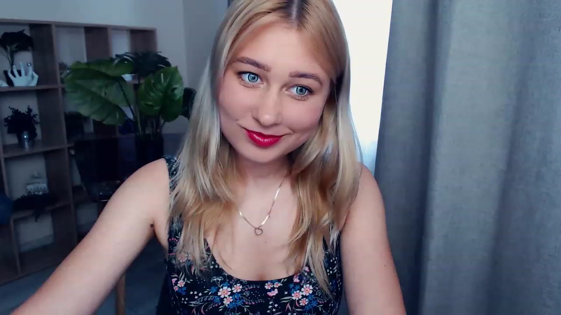 Gallery image thumbnail from Kukla_kolduna's myfreecams stream on, 07/02/2023, 15:12 image 10 of 20