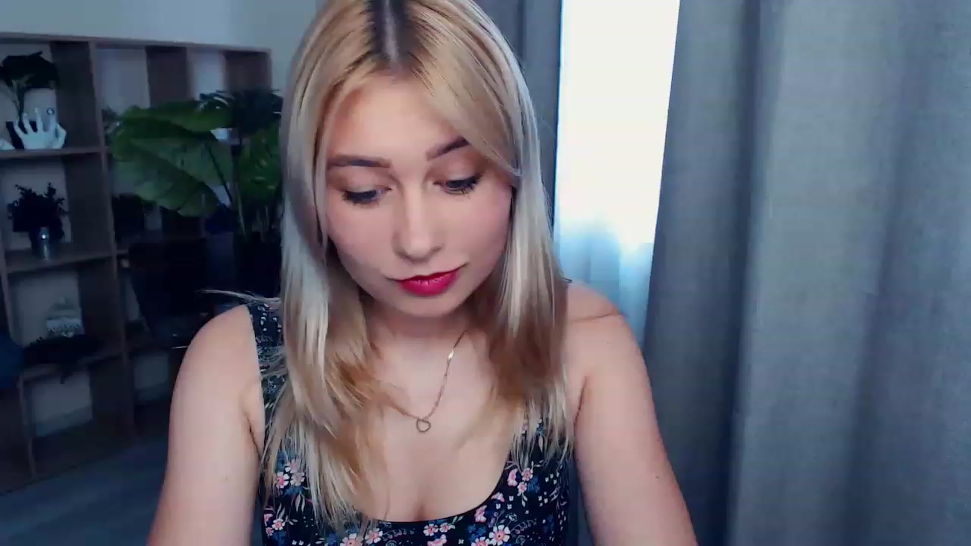 Gallery image thumbnail from Kukla_kolduna's myfreecams stream on, 07/02/2023, 15:12 image 12 of 20