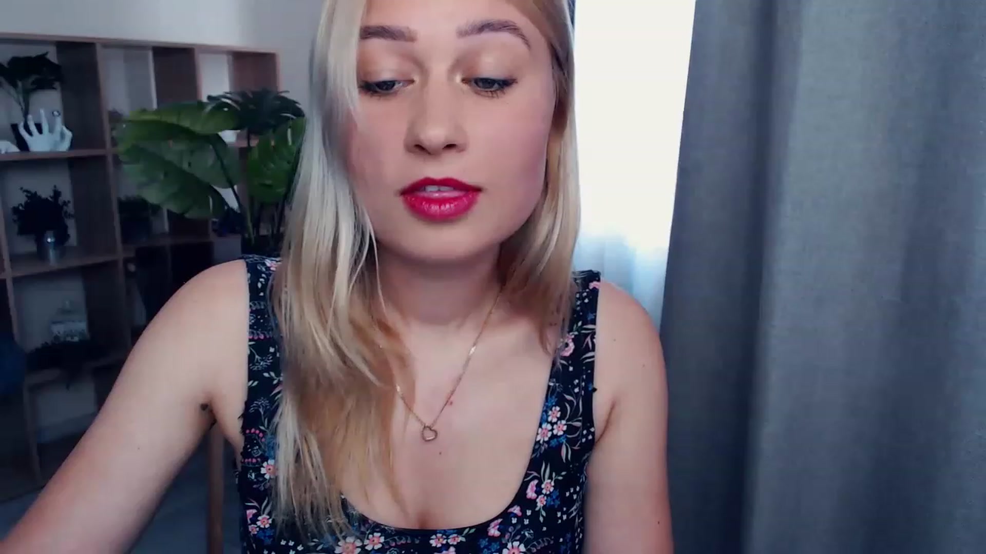 Gallery image thumbnail from Kukla_kolduna's myfreecams stream on, 07/02/2023, 15:12 image 6 of 20