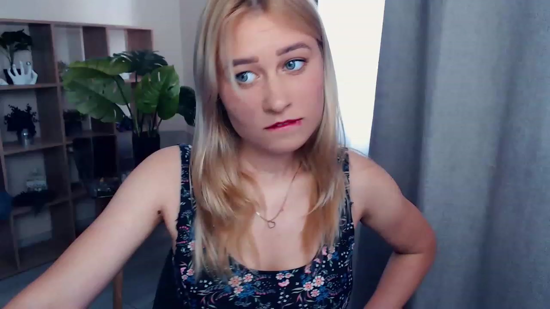 Gallery image thumbnail from Kukla_kolduna's myfreecams stream on, 07/02/2023, 15:12 image 7 of 20
