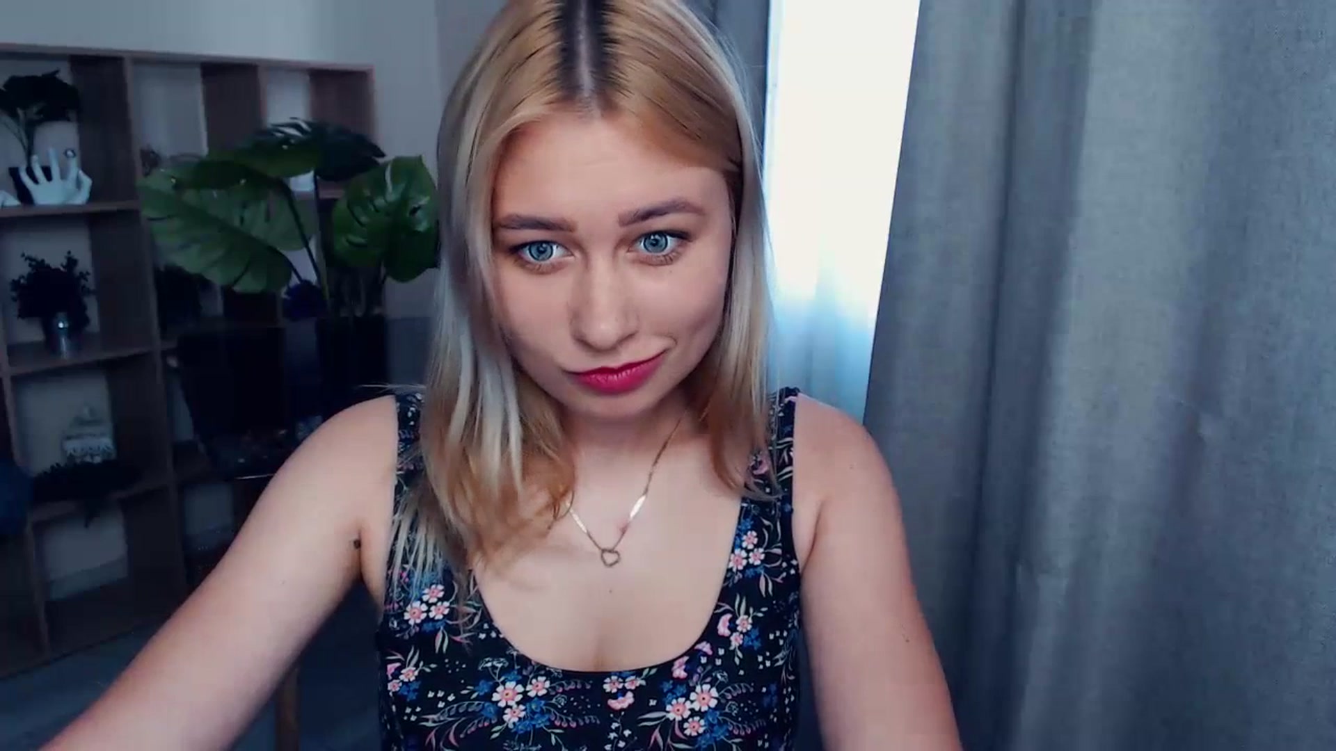 Gallery image thumbnail from Kukla_kolduna's myfreecams stream on, 07/02/2023, 15:53 image 15 of 20