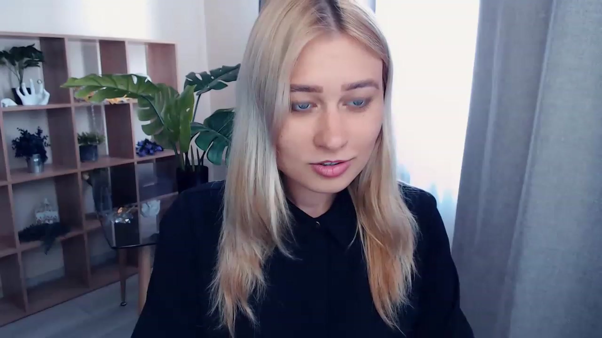 Gallery image thumbnail from Kukla_kolduna's myfreecams stream on, 07/03/2023, 14:03 image 2 of 20