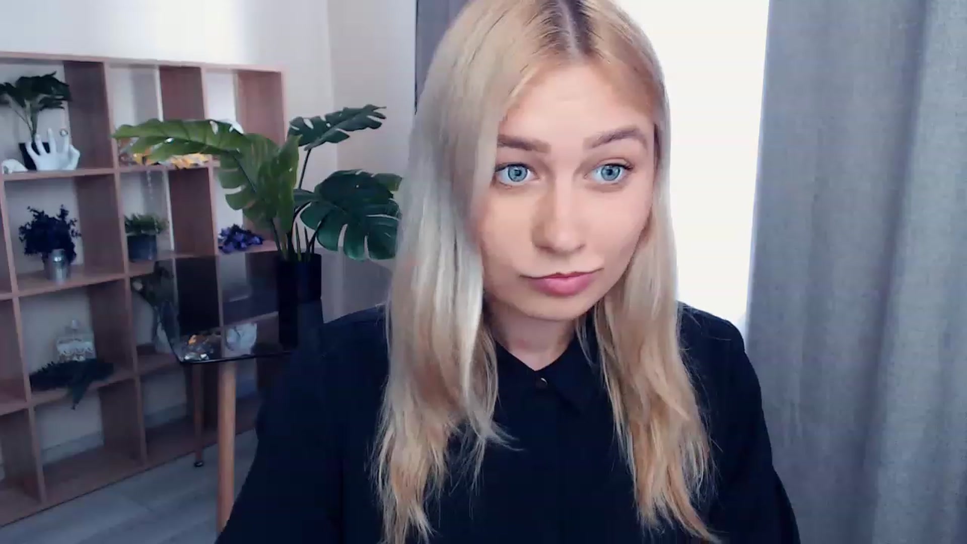 Gallery image thumbnail from Kukla_kolduna's myfreecams stream on, 07/03/2023, 14:03 image 9 of 20