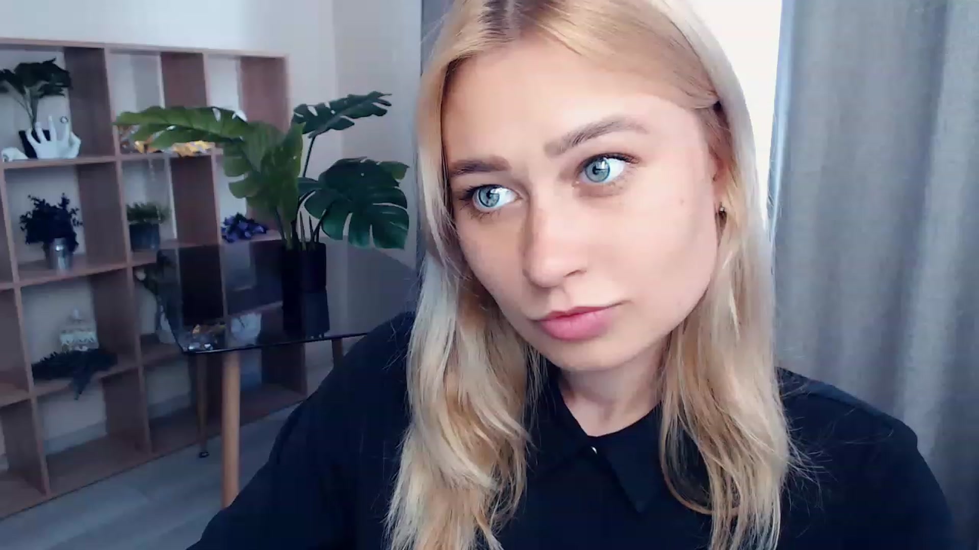 Gallery image thumbnail from Kukla_kolduna's myfreecams stream on, 07/03/2023, 14:03 image 17 of 20