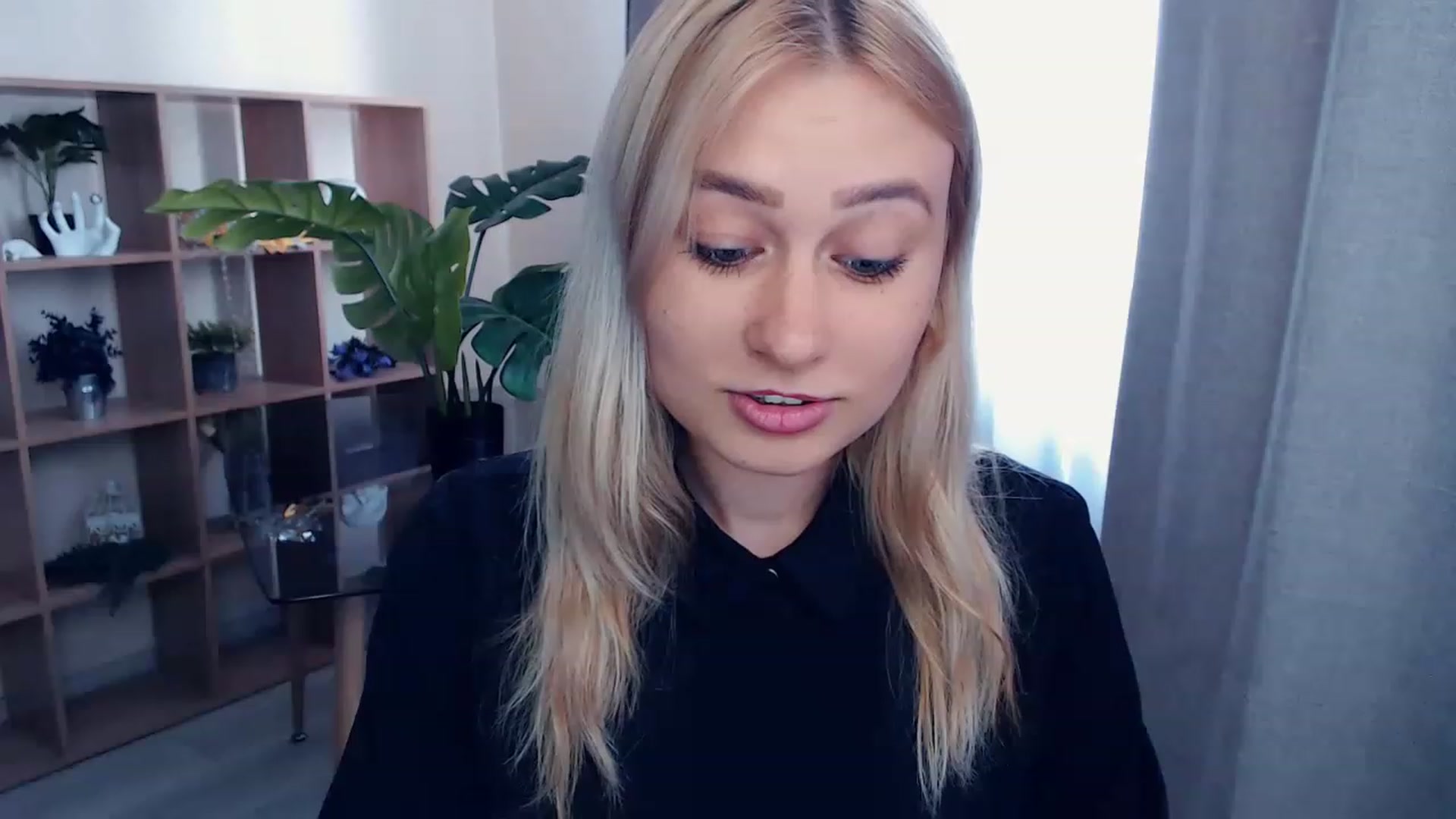 Gallery image thumbnail from Kukla_kolduna's myfreecams stream on, 07/03/2023, 14:03 image 1 of 20