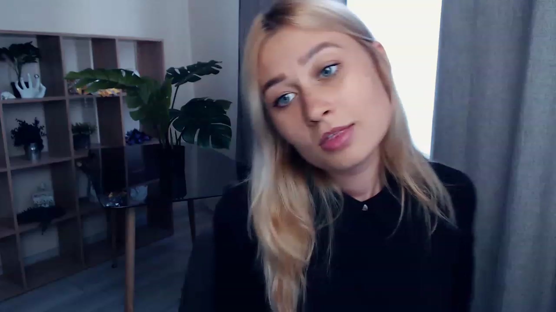 Gallery image thumbnail from Kukla_kolduna's myfreecams stream on, 07/03/2023, 14:03 image 8 of 20