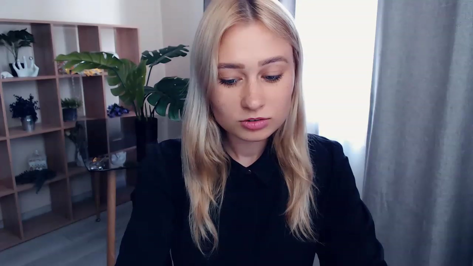 Gallery image thumbnail from Kukla_kolduna's myfreecams stream on, 07/03/2023, 15:15 image 2 of 20