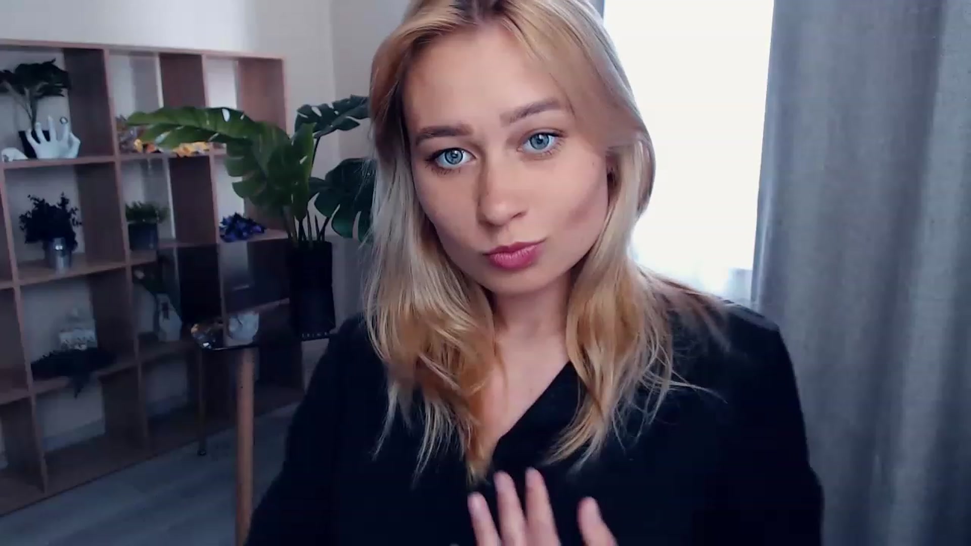 Gallery image thumbnail from Kukla_kolduna's myfreecams stream on, 07/03/2023, 15:15 image 12 of 20